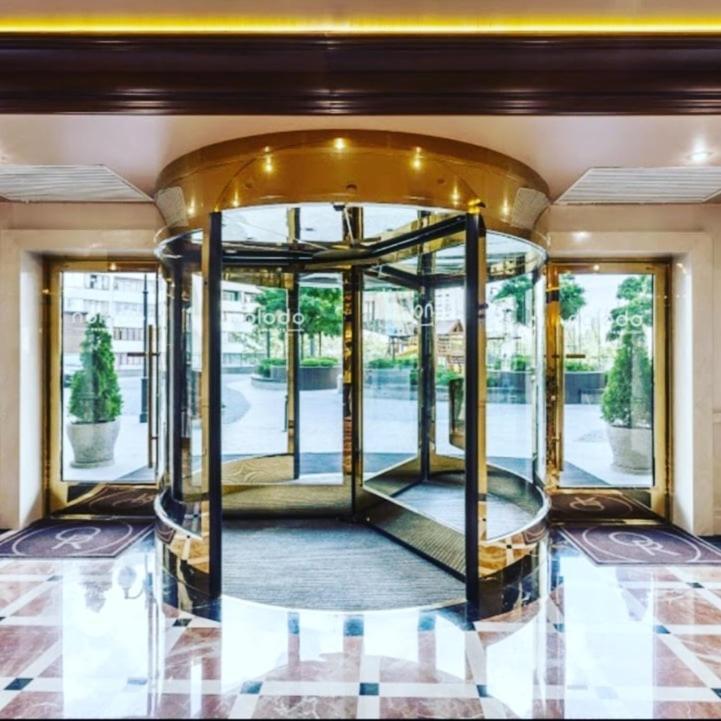Vip 2 Rooms 75M2 Center Of Obolon Near River Side Kiev Luaran gambar